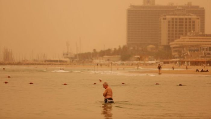 На Израиль обрушилась пыльная буря. погода. израиль, факты